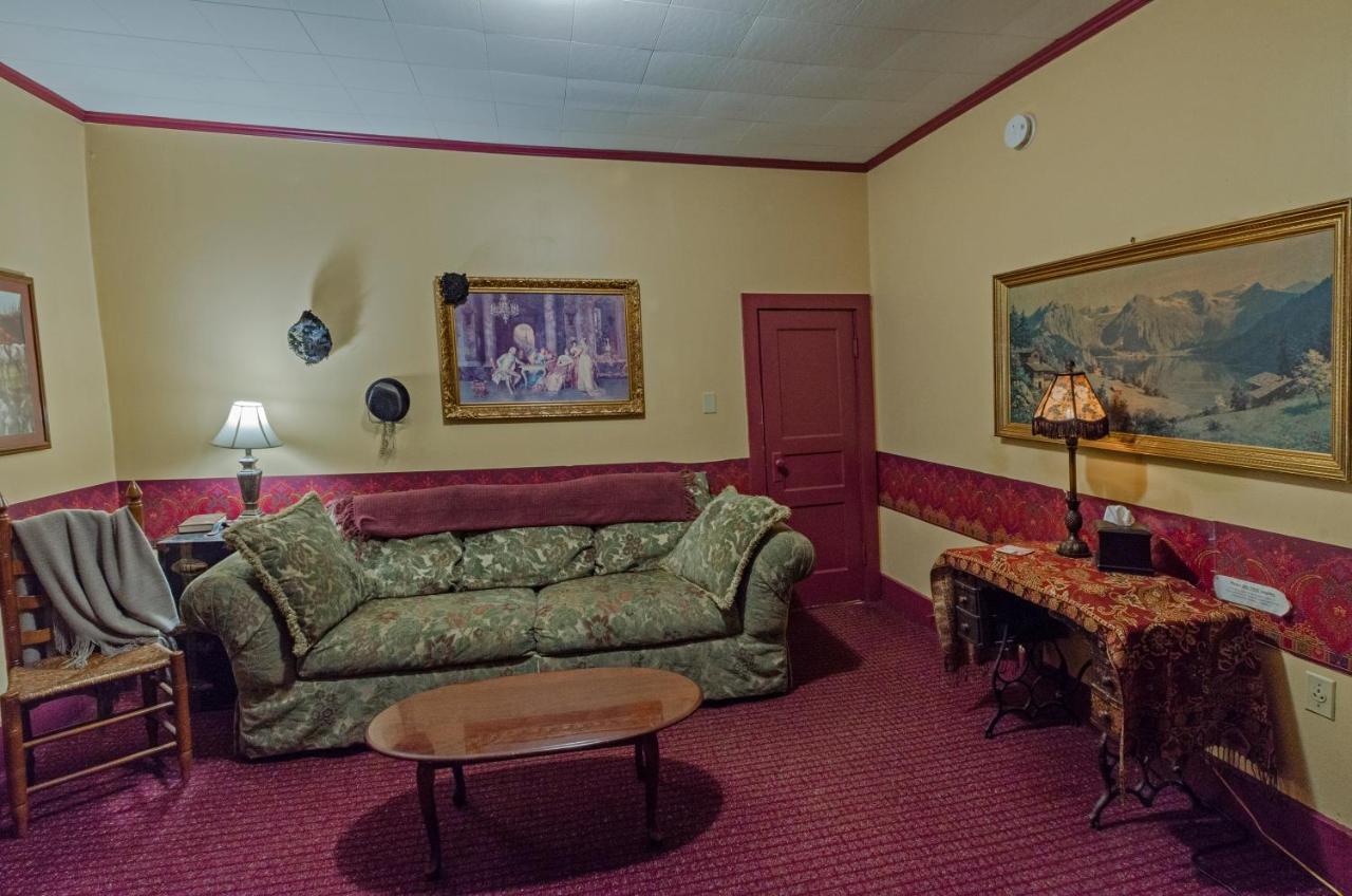 Armour'S Hotel & Spa Red Boiling Springs エクステリア 写真